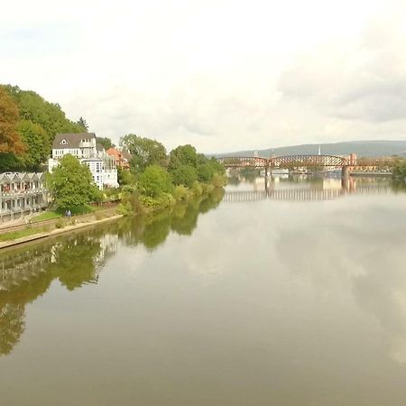 Weserwohnung - Bootshaus Urlaub Am Wasser Hamelin Bagian luar foto