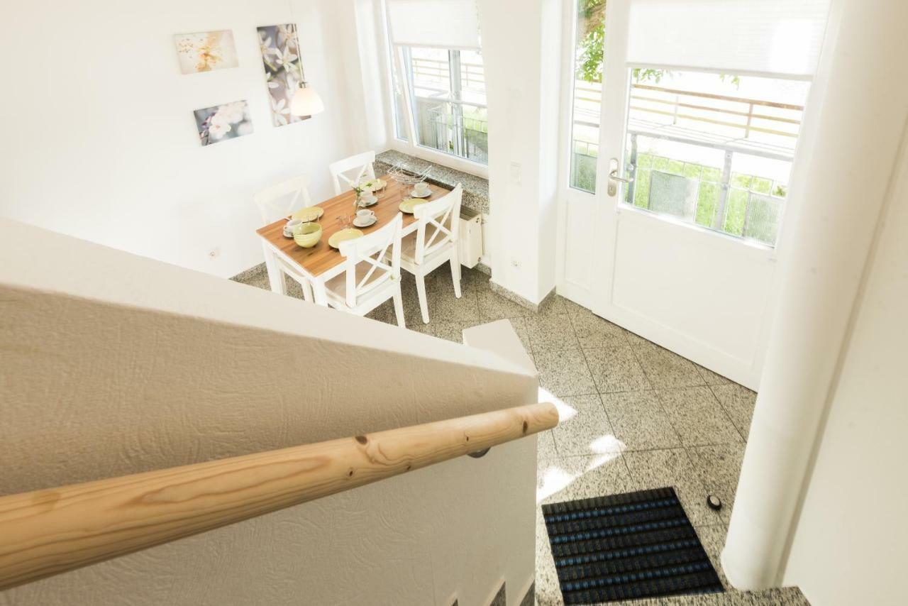 Weserwohnung - Bootshaus Urlaub Am Wasser Hamelin Bagian luar foto