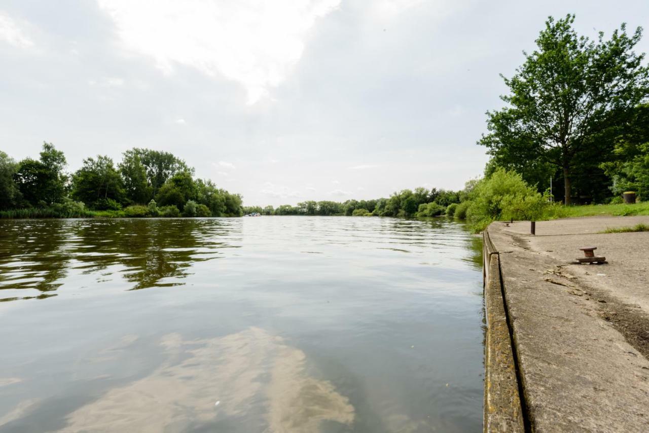Weserwohnung - Bootshaus Urlaub Am Wasser Hamelin Bagian luar foto