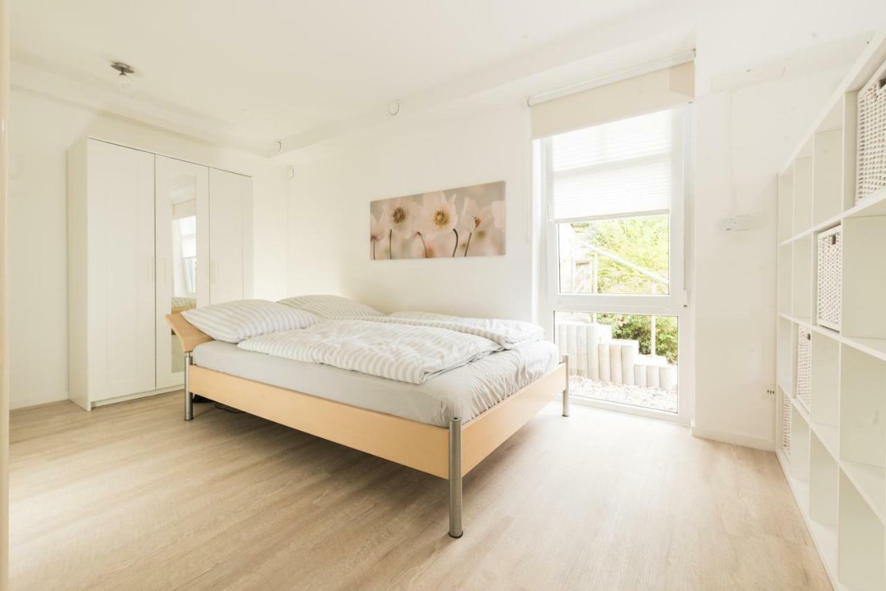 Weserwohnung - Bootshaus Urlaub Am Wasser Hamelin Bagian luar foto